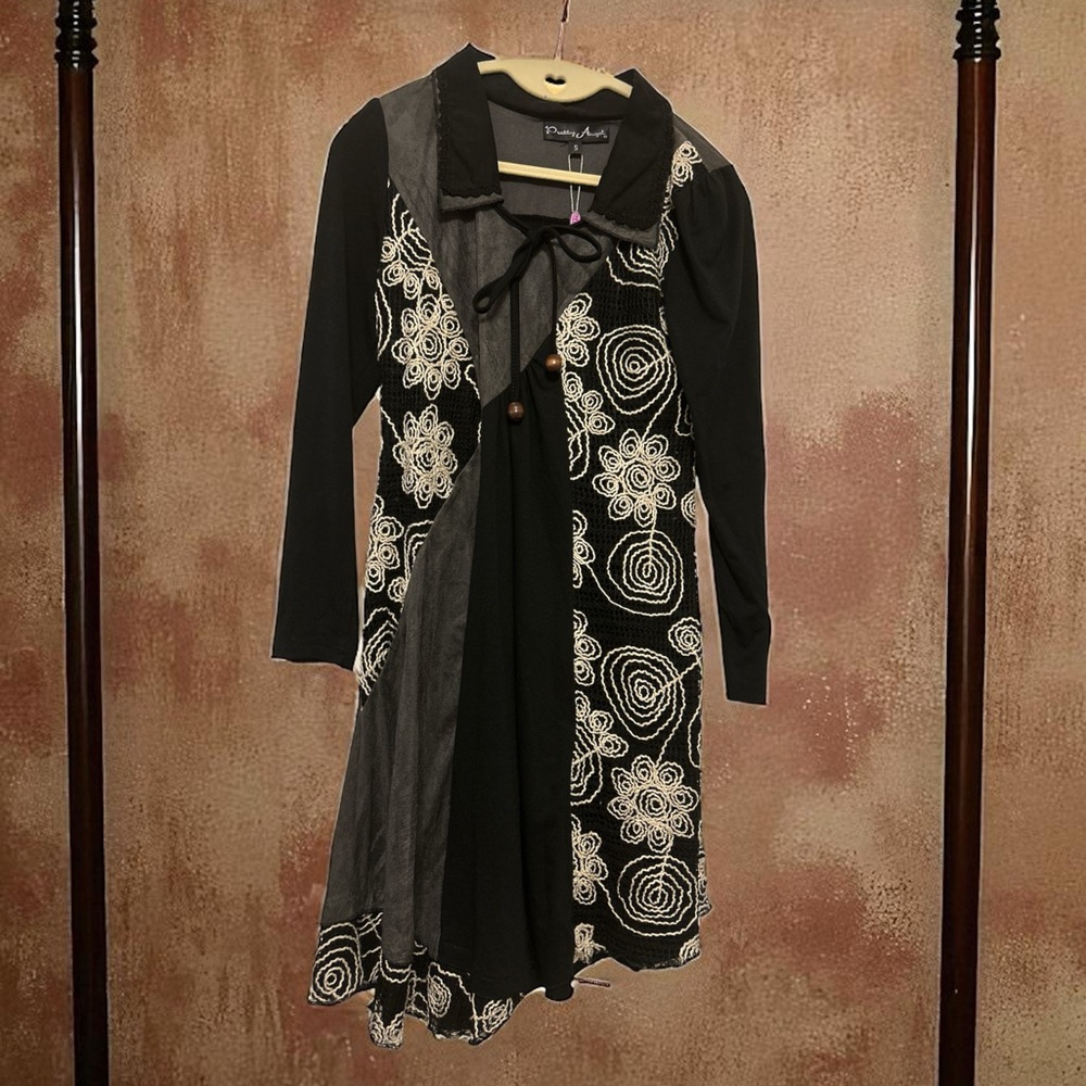 Stylish Gray and Black Long Sleeve Dress